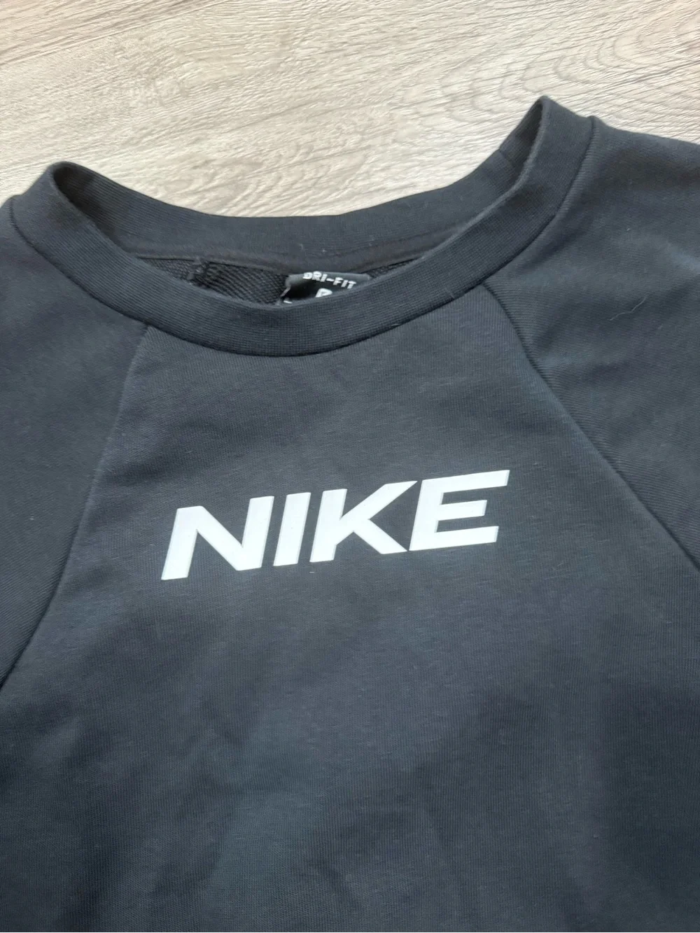 Nike cropped crewneck